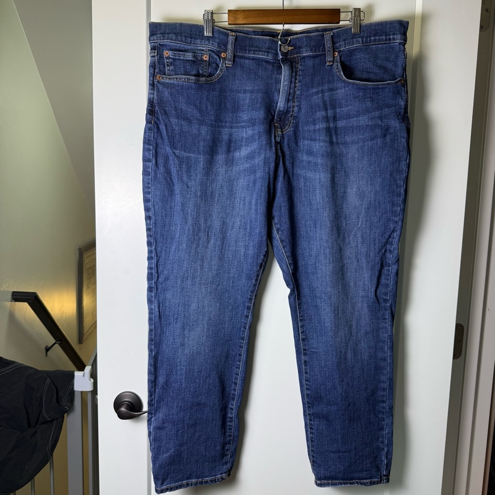 Lucky Brand Men's 410 Athletic Straight Jean‎ Medium Stone Wash 40x29